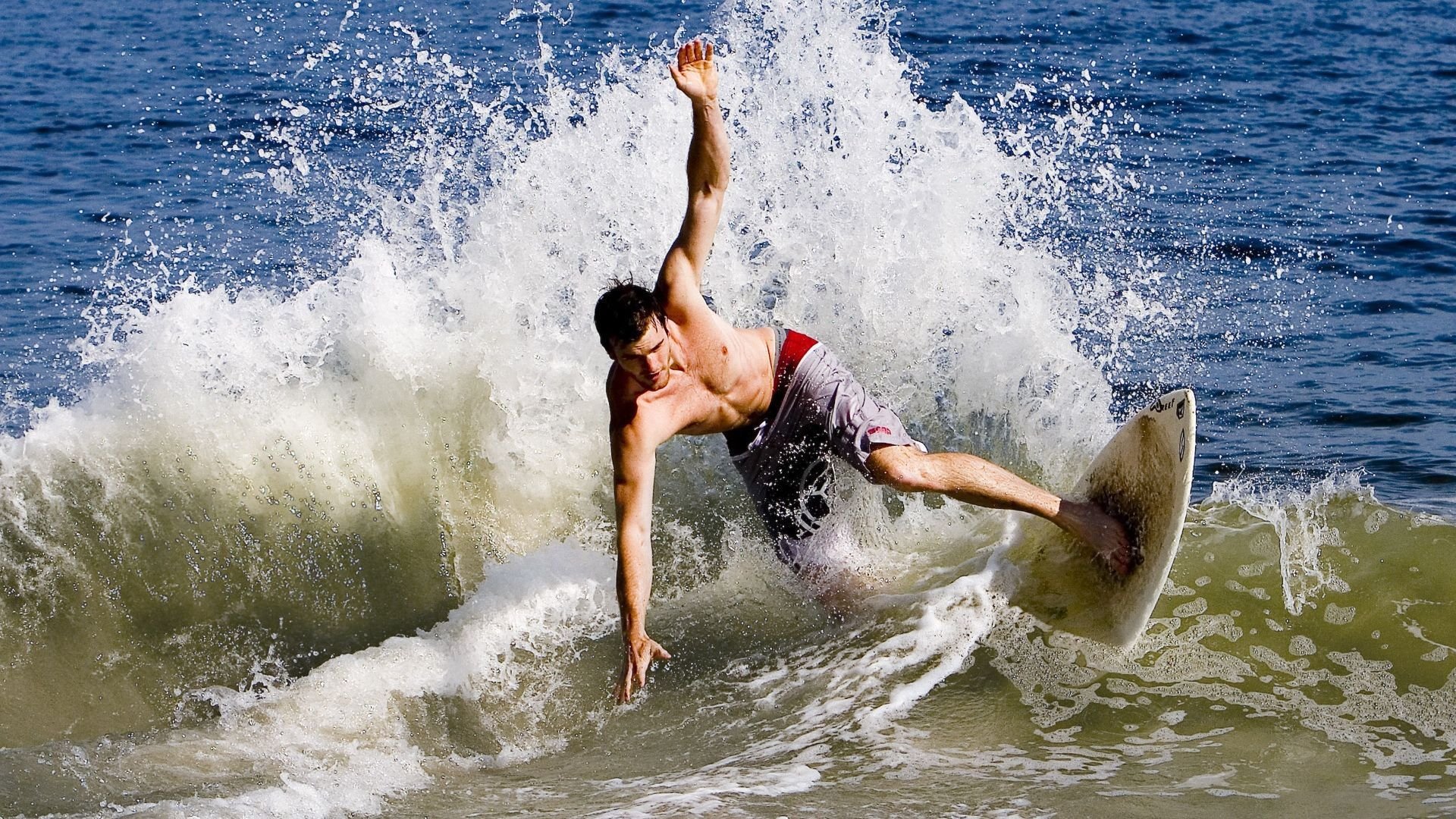 _勇士出手如神，迎来一波胜利潮_，勇士出击美国大片