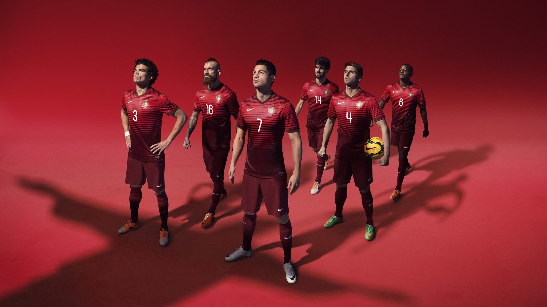 九游电竞-弗朗索瓦·霍尔茨豪伊泽：南非队反击的发动机，令对方防线无法适应